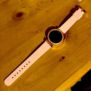 I’m selling a nice watch